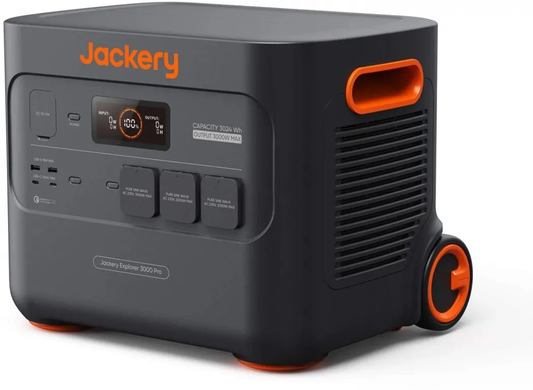 Jackery Explorer 3000 Pro 3024Wh Power Station photo 4
