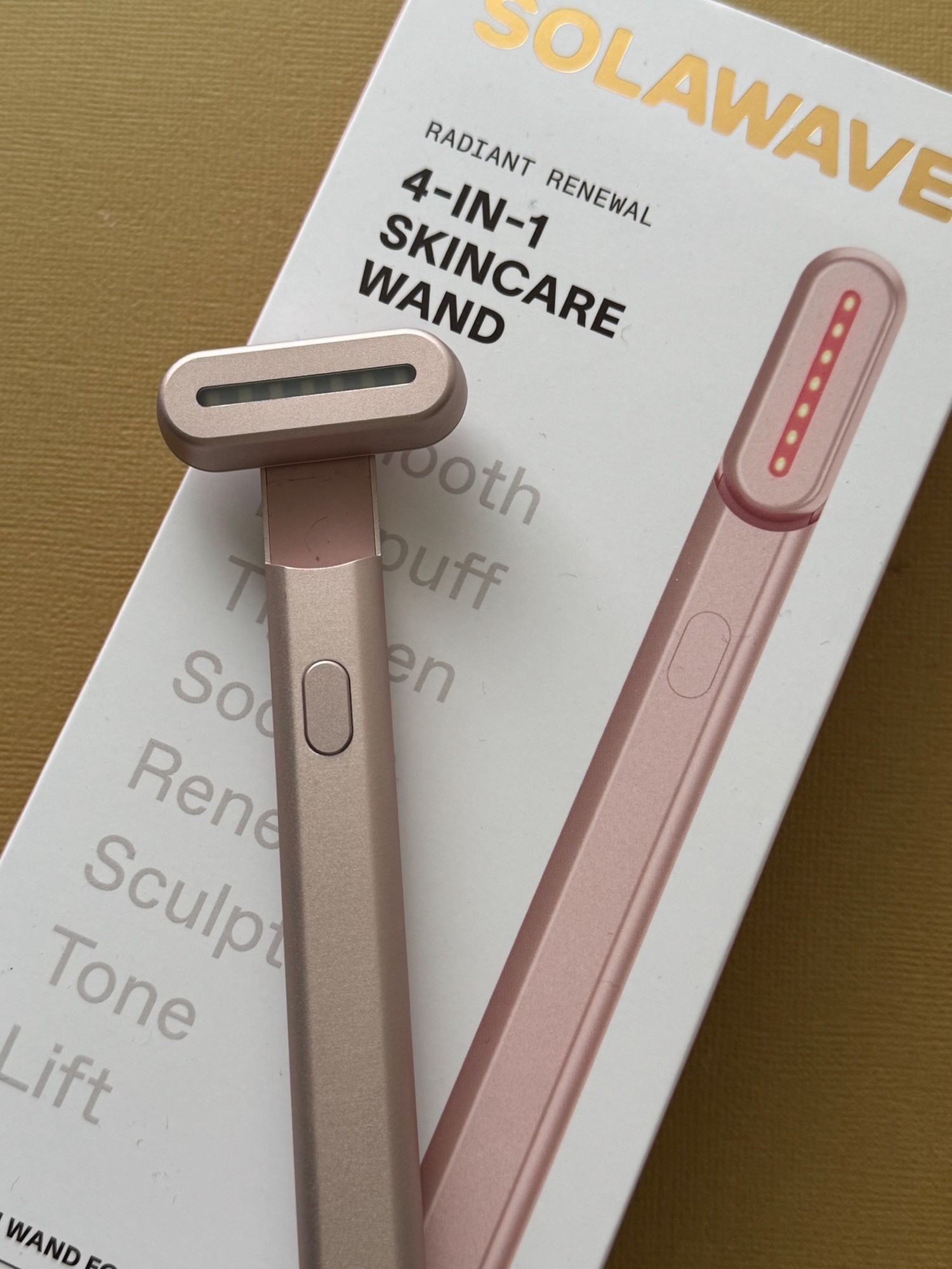 Solawave 4-in-1 Radiant Renewal Facial Wand & Serum photo 4